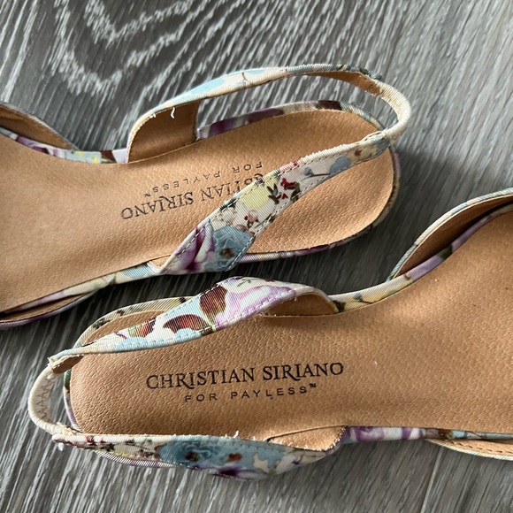 Christian Siriano Lavender Floral Pointed Flats - Picture 2 of 5
